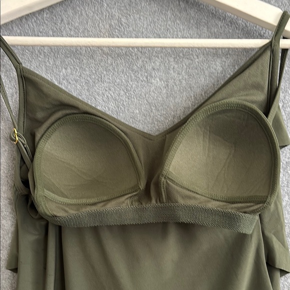 Aqua Green Swimwear Ruffled Layered Asymmetrical Camisole Swim Top (S) Olive - Picture 4 of 5